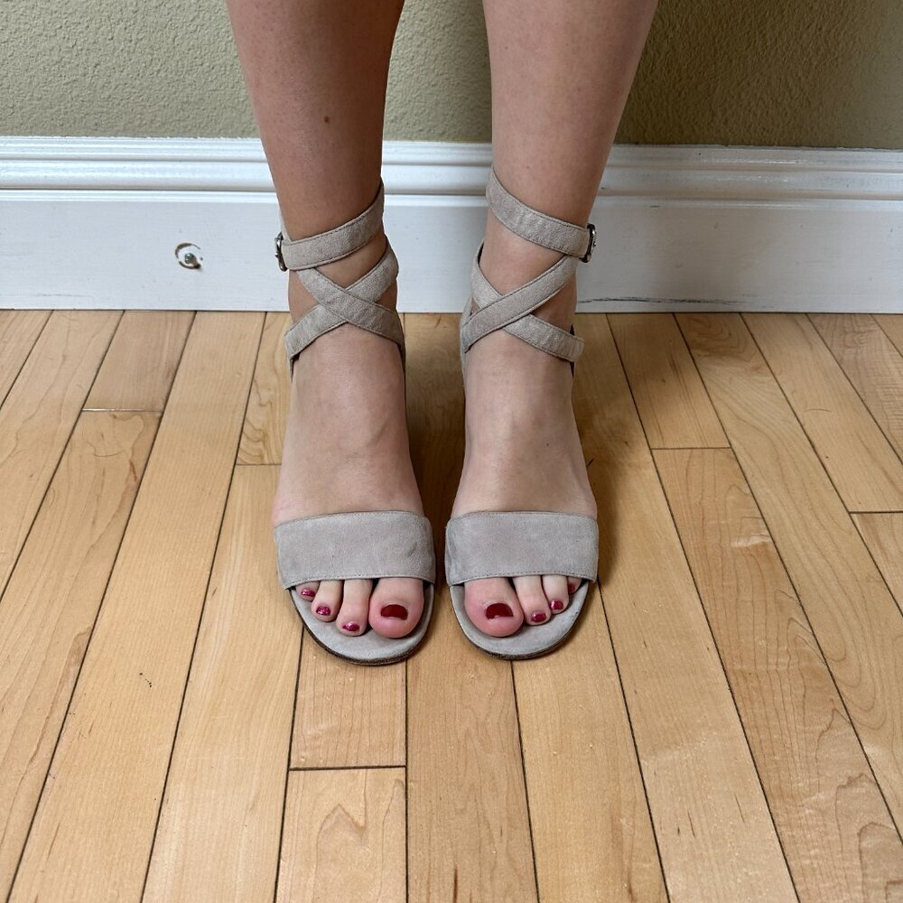 POUR LA VICTOIRE Wrap Up Suede Neutral Nude Sandals Cork Heels Size 8.5 - Picture 2 of 16